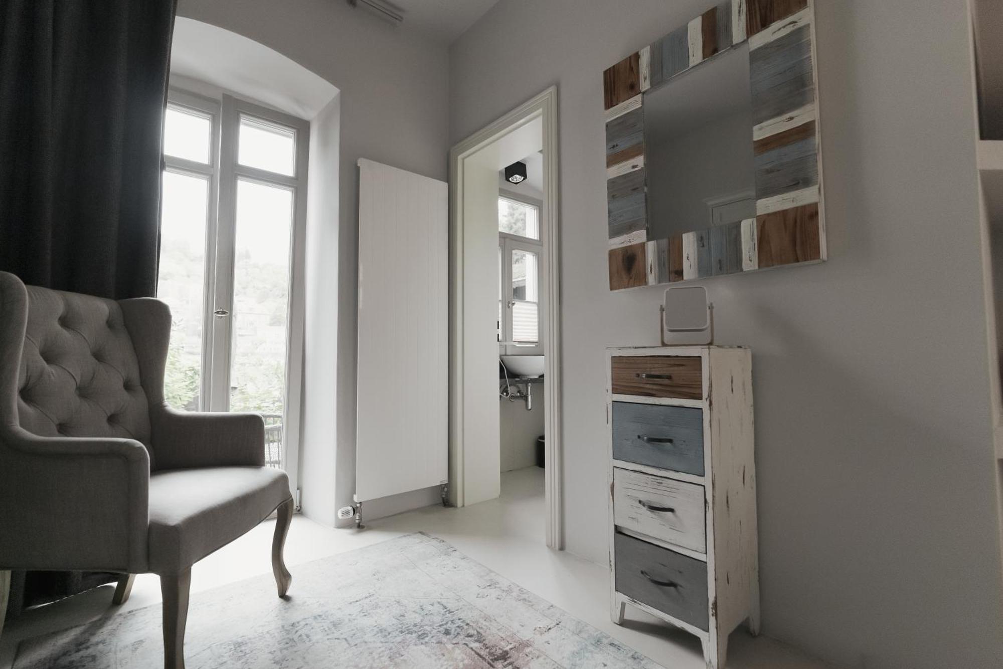 Apartment Bs